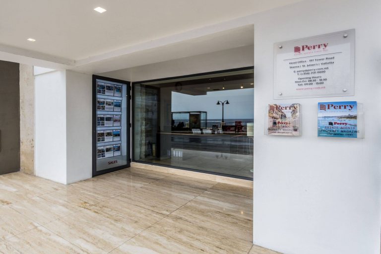 New Perry Magazine & 40th Anniversary Celebration