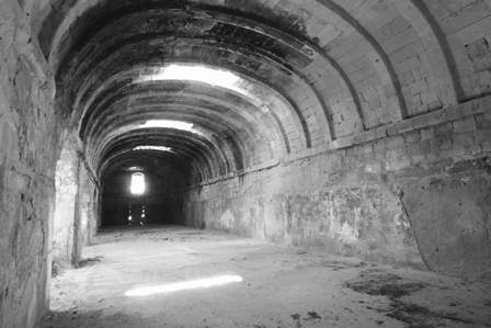 Inside the buildings of Manoel Island