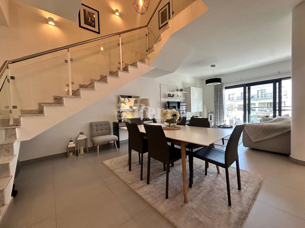 Pendergardens<br>Duplex Apartment