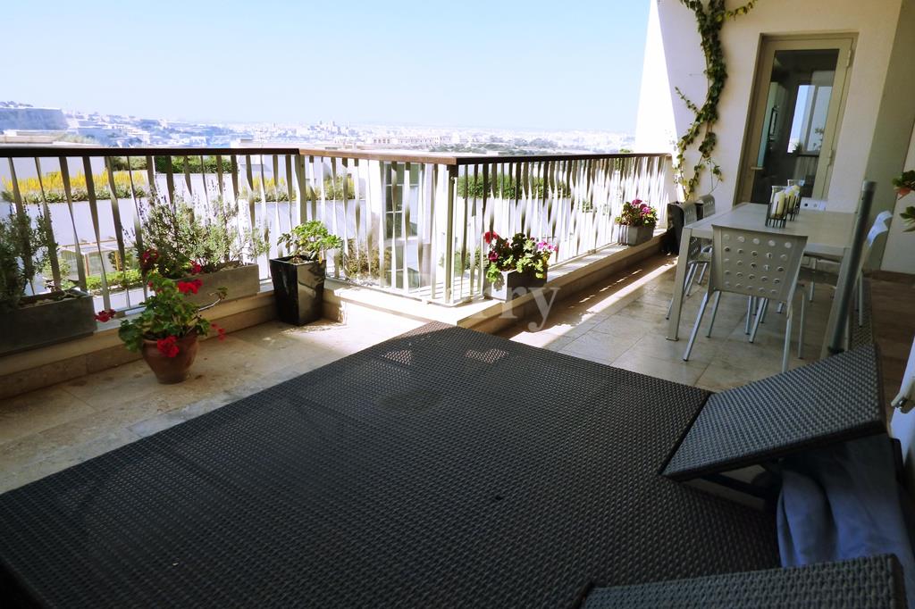 Tigne Point, Sliema<br>Apartment