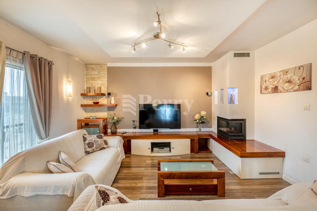 Pembroke<br>Apartment