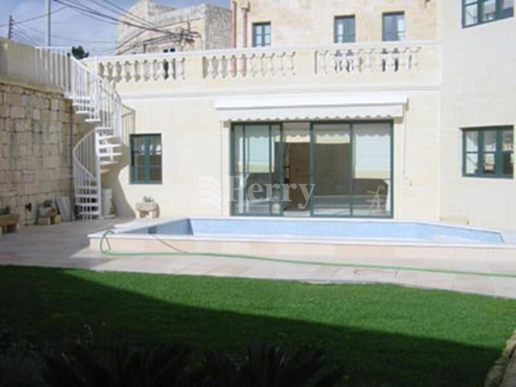 Lija<br>House of Character