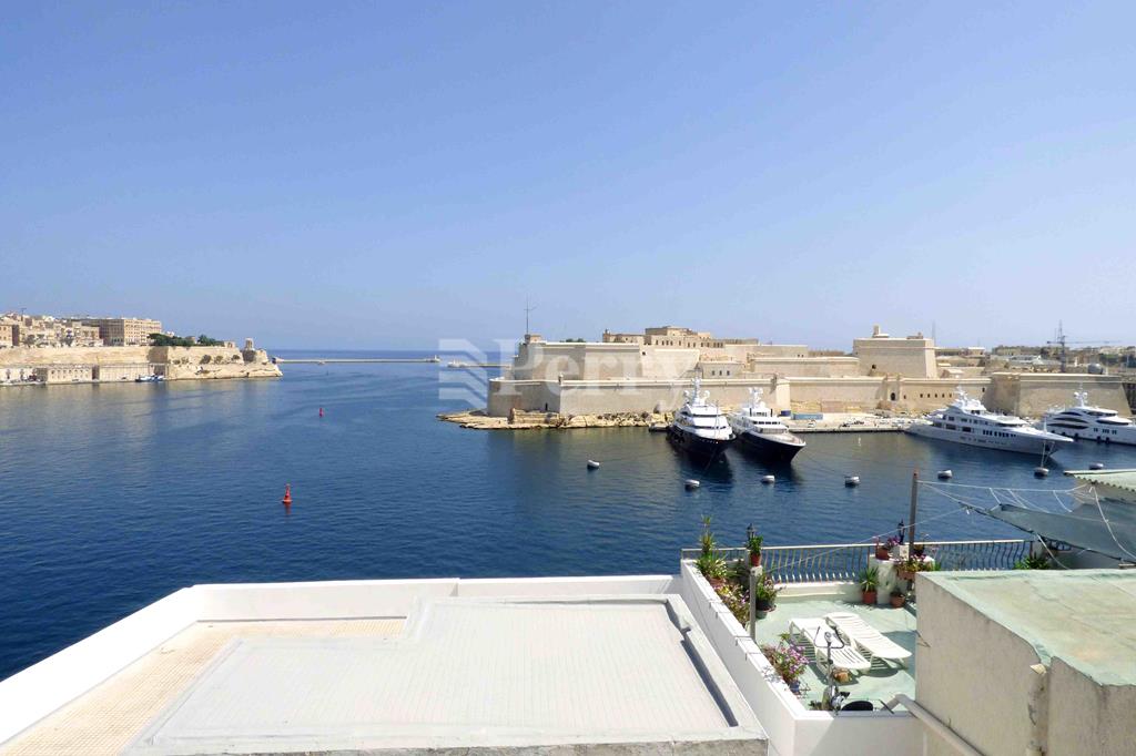 Senglea (Isla)<br>House of Character
