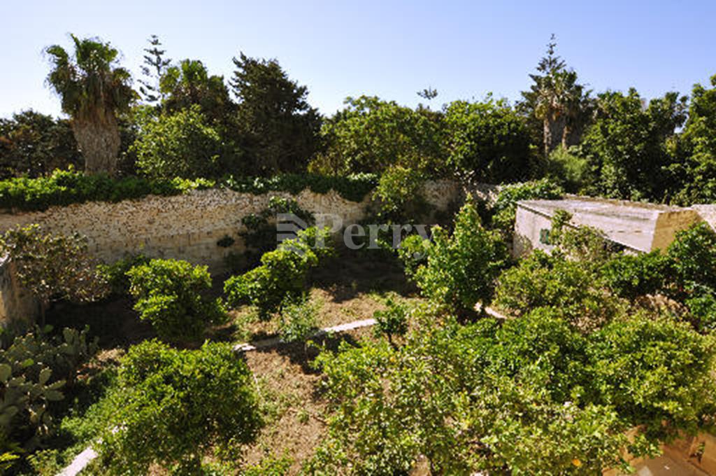 Lija<br>House of Character