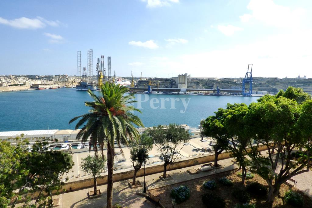 Floriana<br>Penthouse
