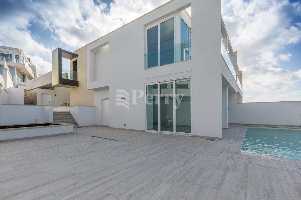 Madliena<br>Villa