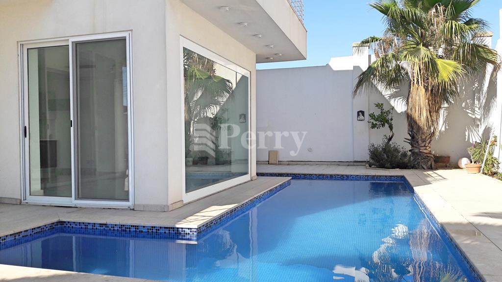 Madliena<br>Villa